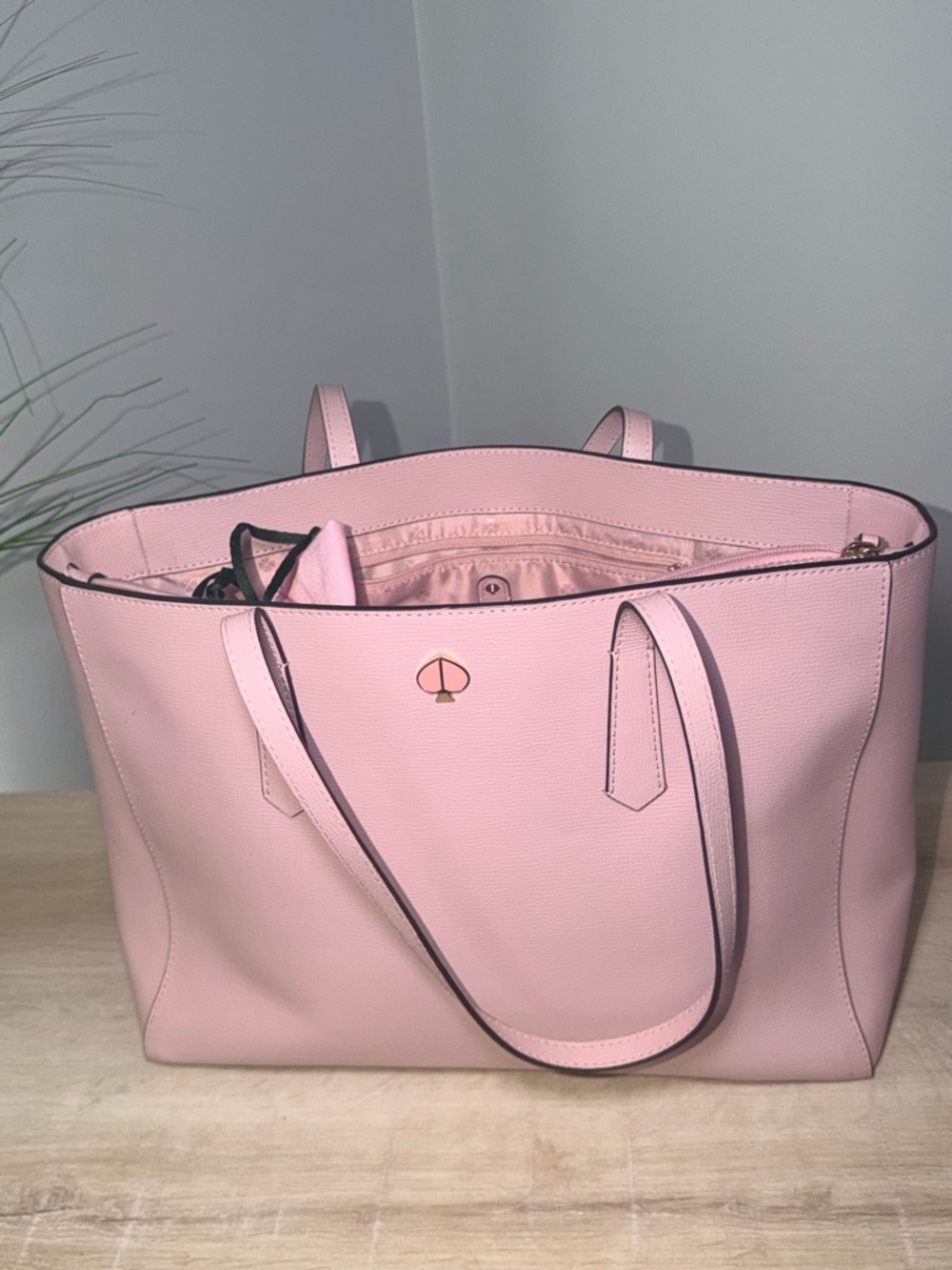 KATE SPADE (AUTHENTIC) Pink Structured Tote Handbag - Classic Everyday Carry - Picture 6 of 6